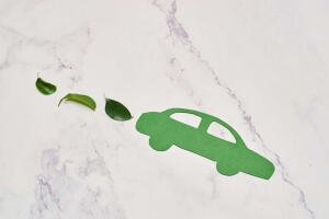 Hamowanie rekuperacyjne w ekotransporcie – jak pojazdy elektryczne odzyskują energię?